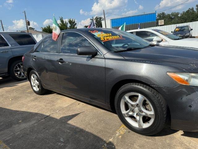Toyota Camry SE 5-Spd AT 2009