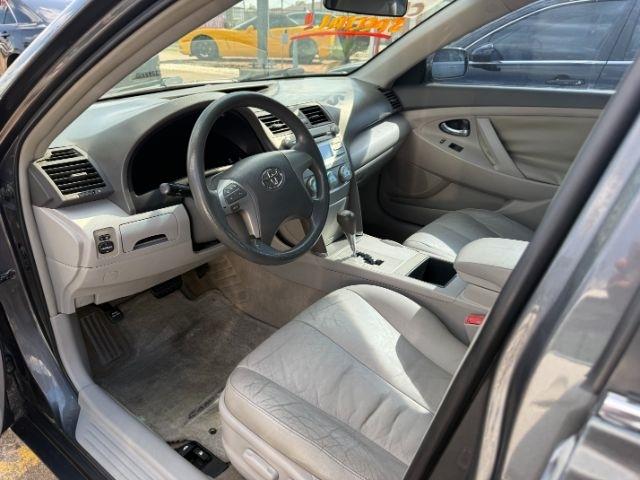 Toyota Camry SE 5-Spd AT 2009