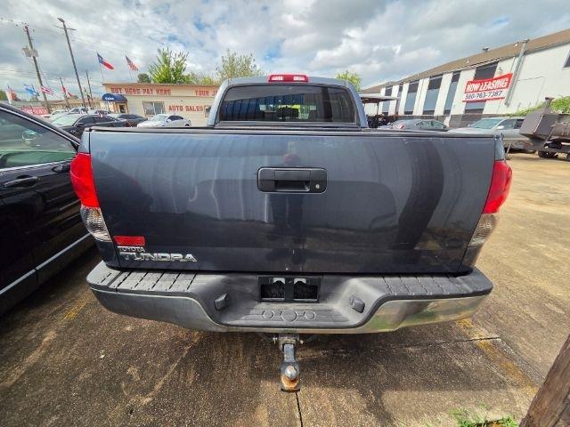 Toyota Tundra Base CrewMax 5.7L 2WD 2008