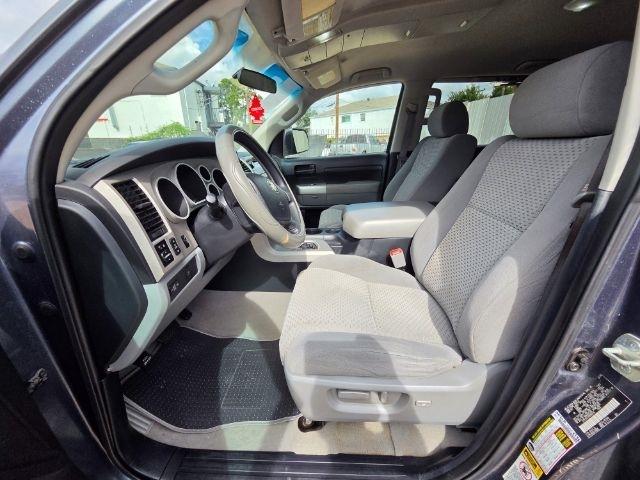 Toyota Tundra Base CrewMax 5.7L 2WD 2008