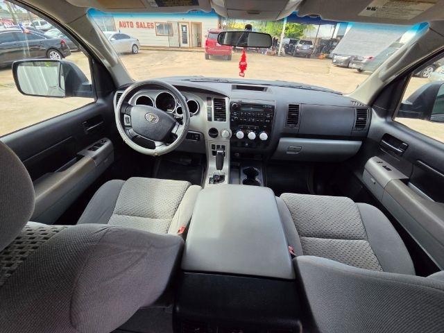 Toyota Tundra Base CrewMax 5.7L 2WD 2008