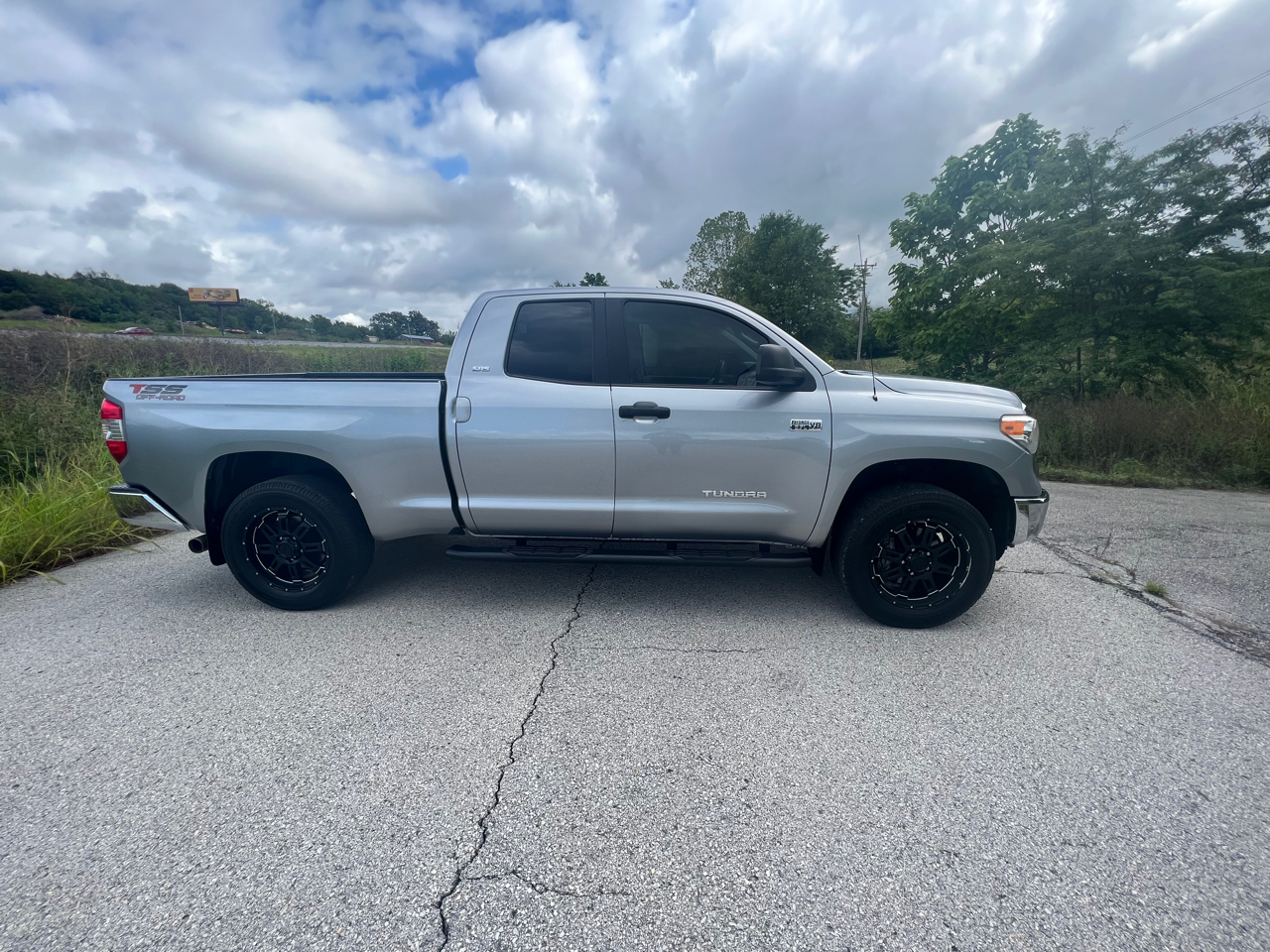 Used 2014 Toyota Tundra SR5 5.7L V8 FFV Double Cab 4WD for Sale in