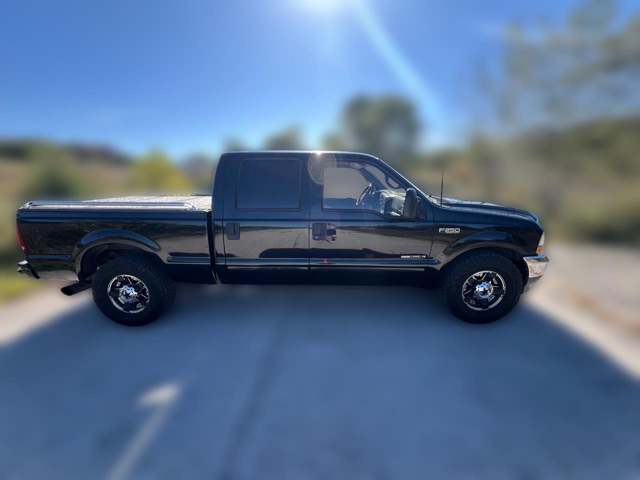 2002 Ford F-250 SD XLT Crew Cab 2WD