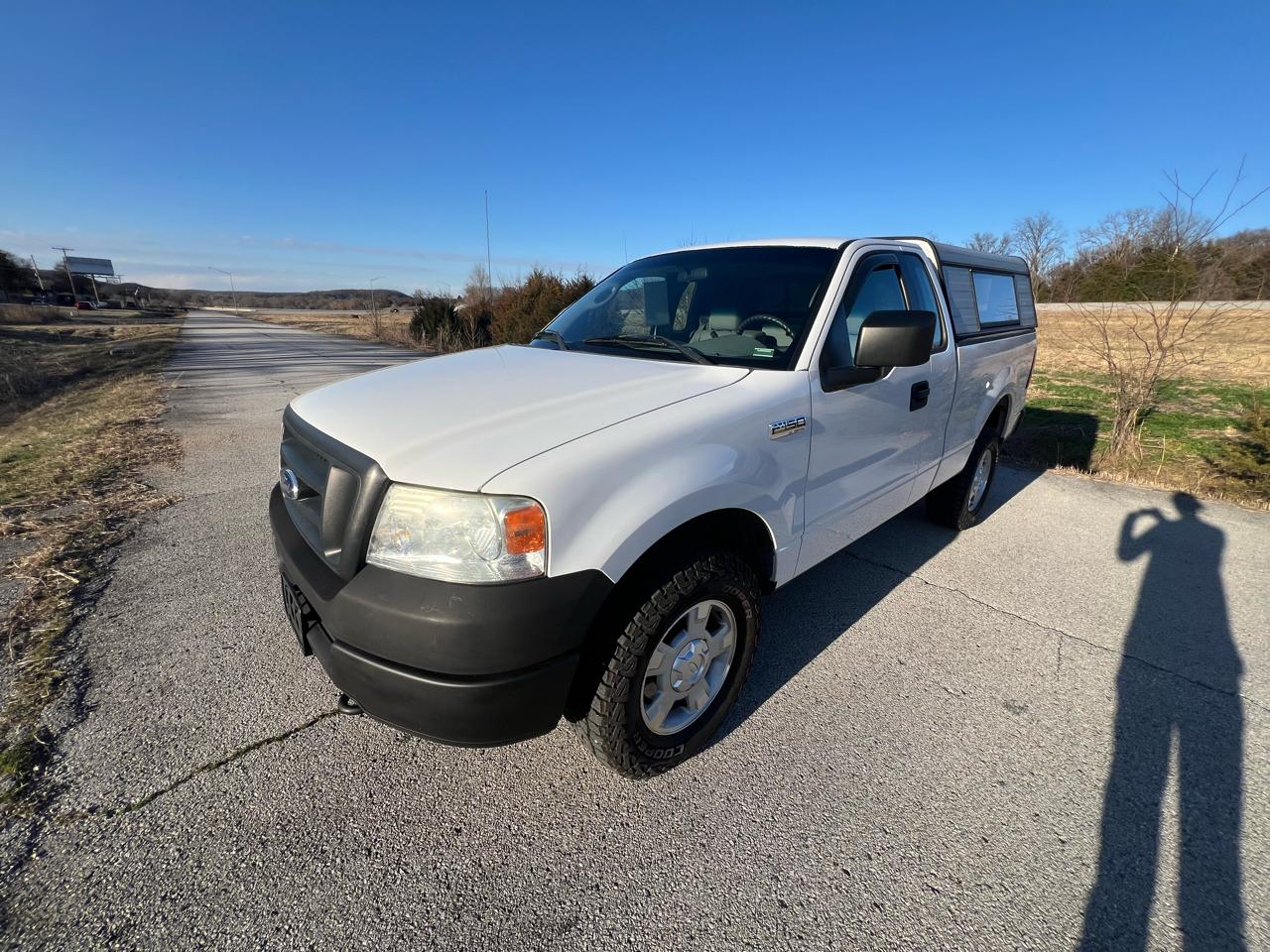 Ford F-150 XL 4WD 2005