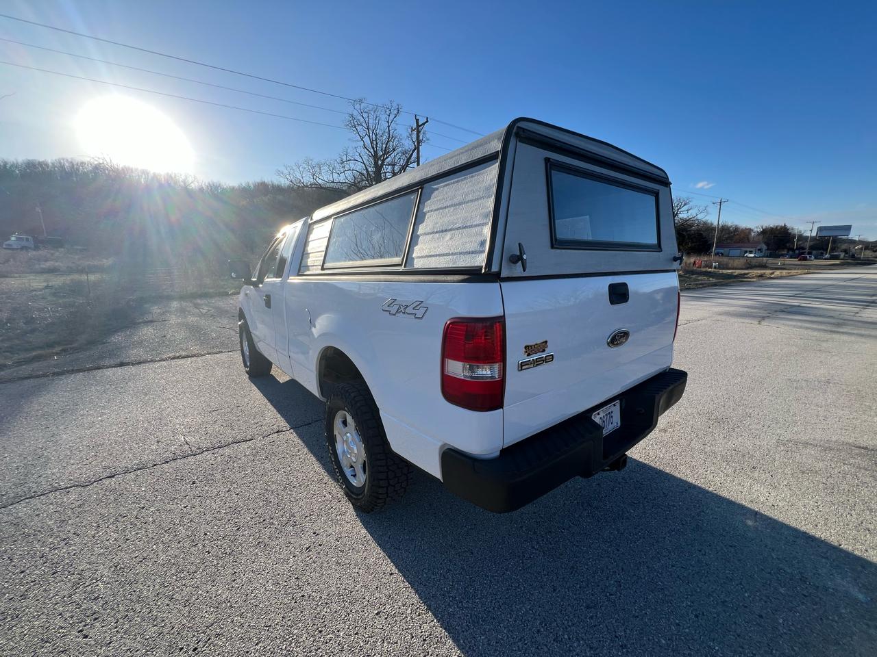 Ford F-150 XL 4WD 2005
