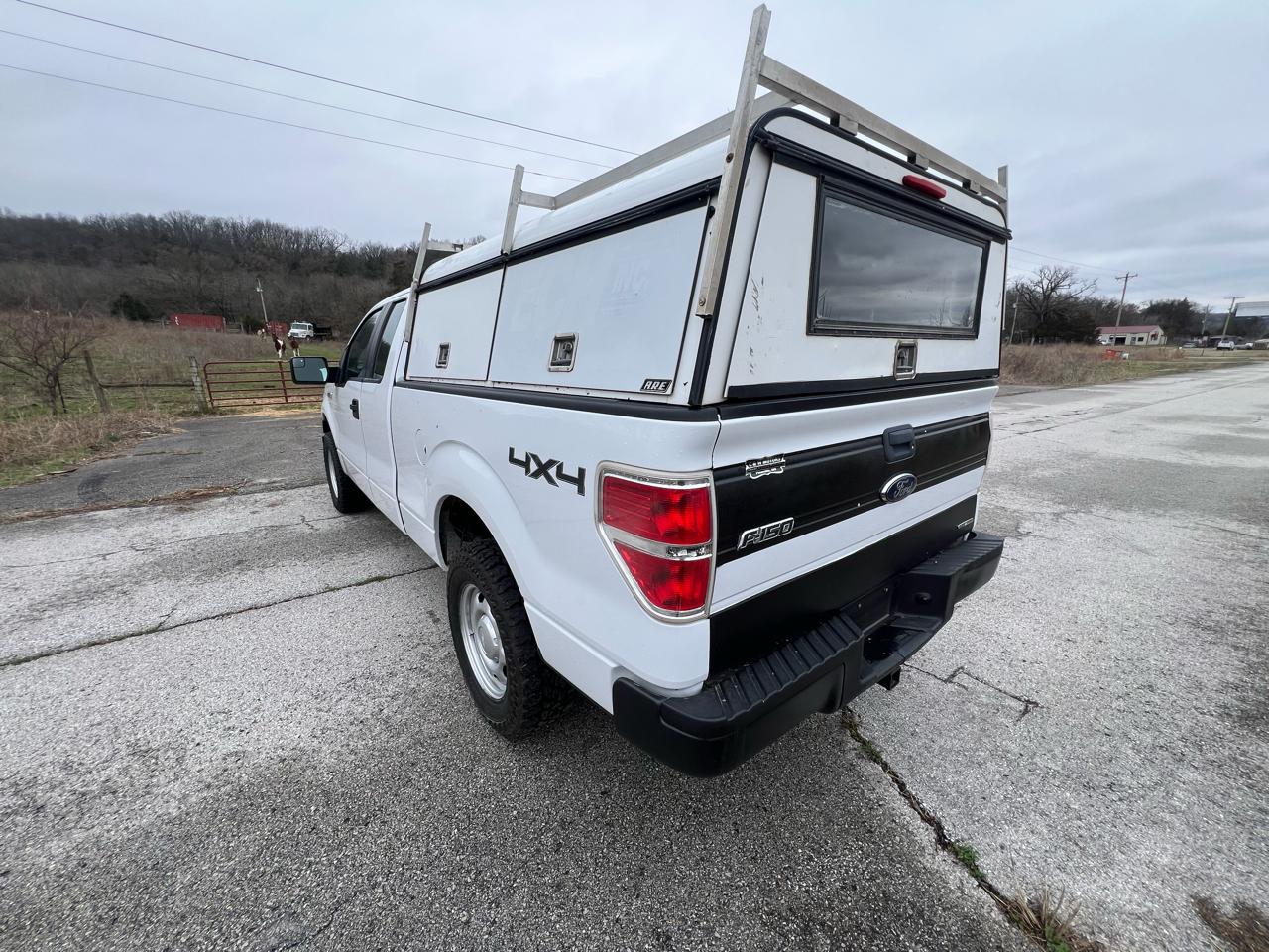 Ford F-150 XL SuperCab 6.5-ft. Bed 4WD 2014