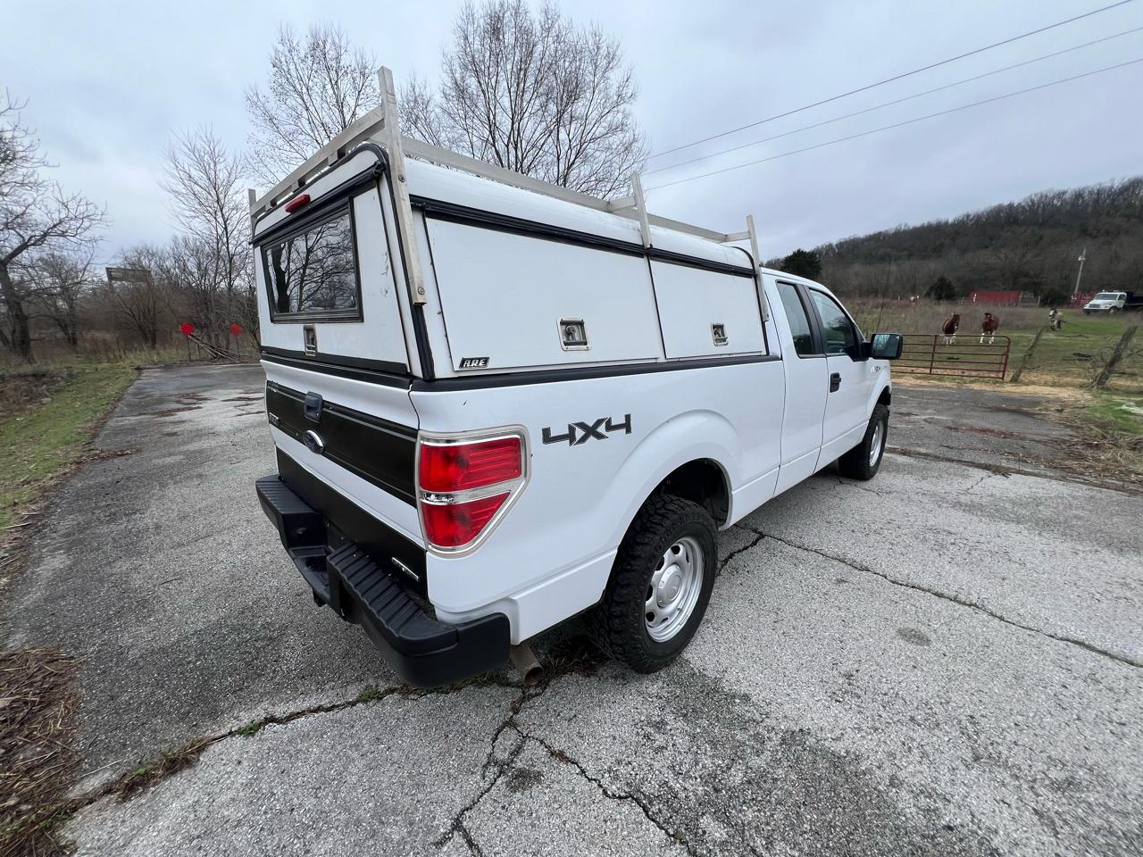 Ford F-150 XL SuperCab 6.5-ft. Bed 4WD 2014