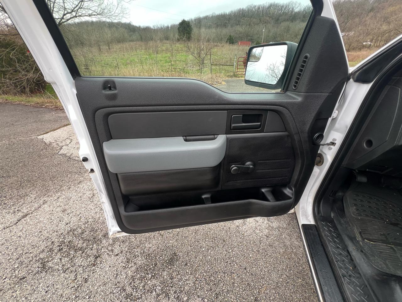 Ford F-150 XL SuperCab 6.5-ft. Bed 4WD 2014