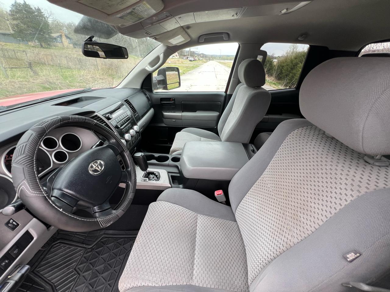 Toyota Tundra Tundra-Grade 5.7L FFV Double Cab 4WD 2012