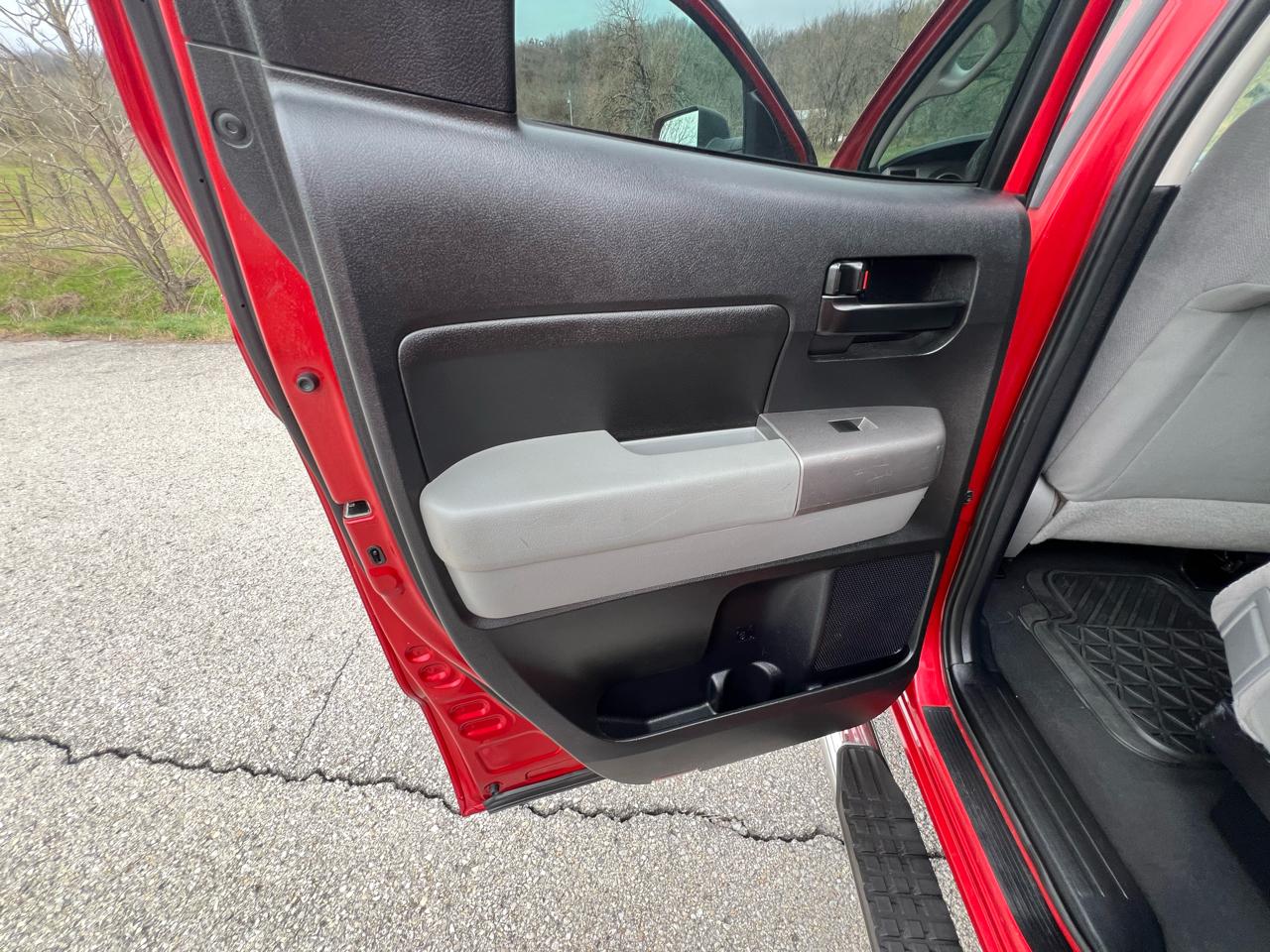 Toyota Tundra Tundra-Grade 5.7L FFV Double Cab 4WD 2012