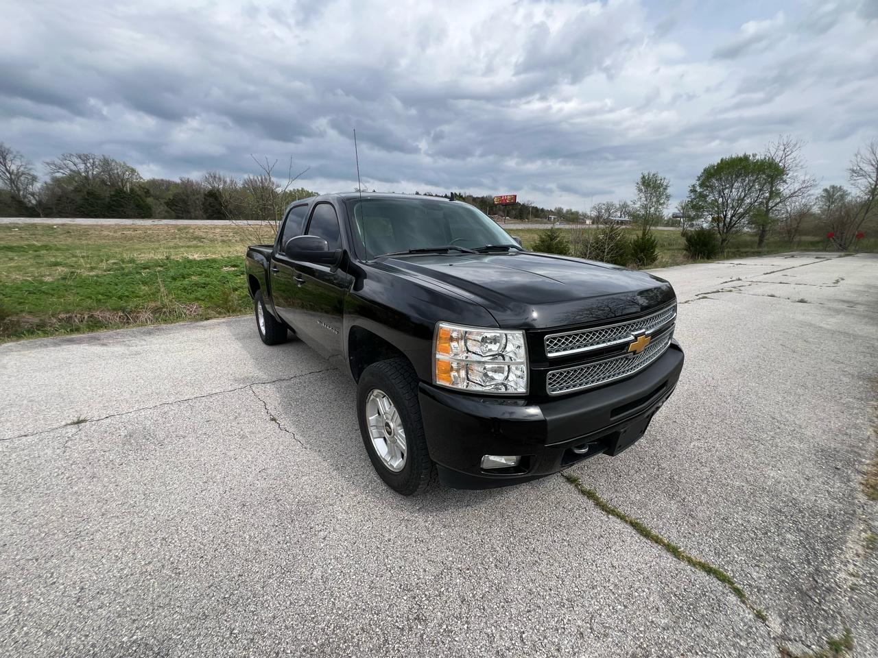 Chevrolet Silverado 1500 LT Crew Cab 4WD 2013