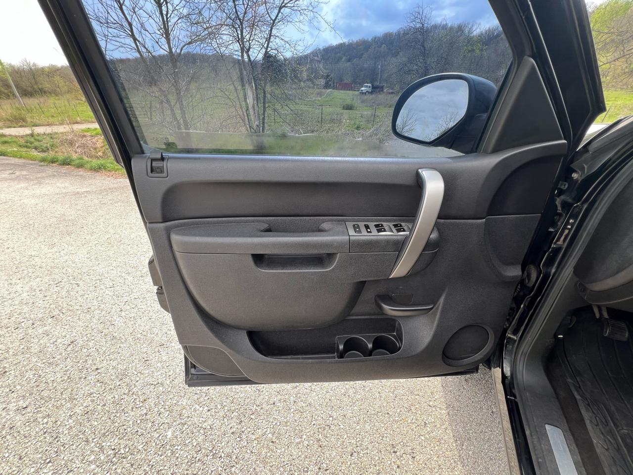 Chevrolet Silverado 1500 LT Crew Cab 4WD 2013