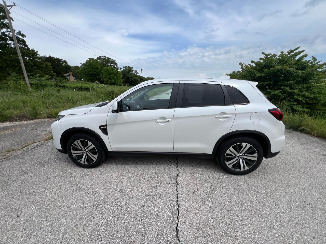 Mitsubishi Outlander Sport 2.0 ES CVT 2021
