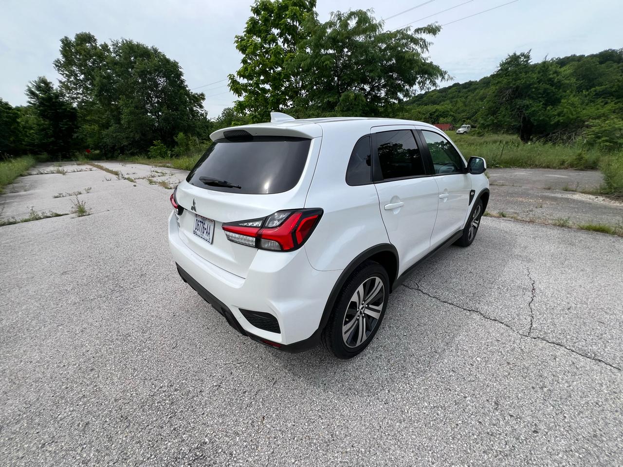 Mitsubishi Outlander Sport 2.0 ES CVT 2021