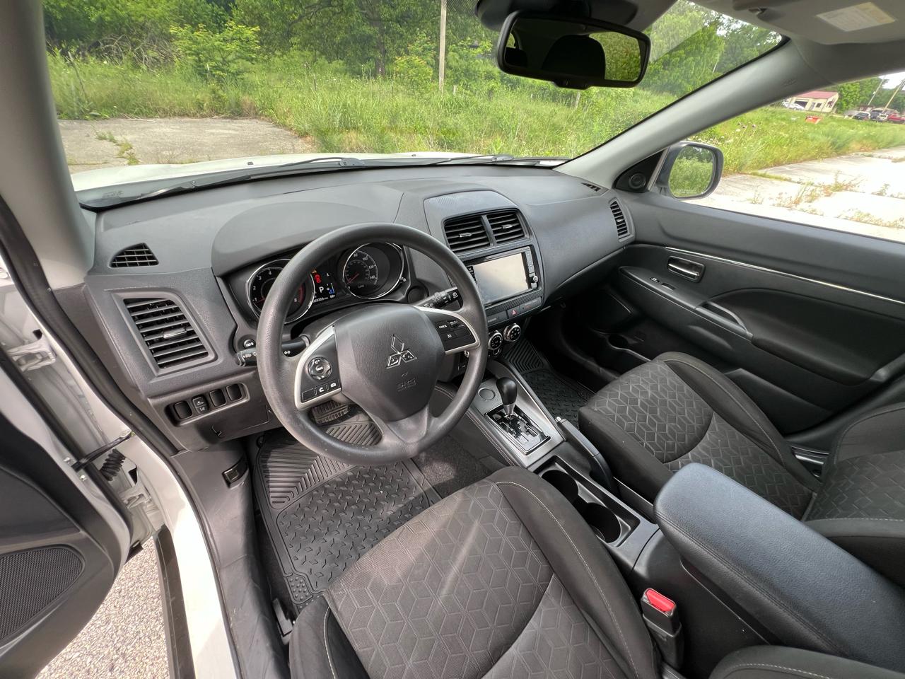 Mitsubishi Outlander Sport 2.0 ES CVT 2021