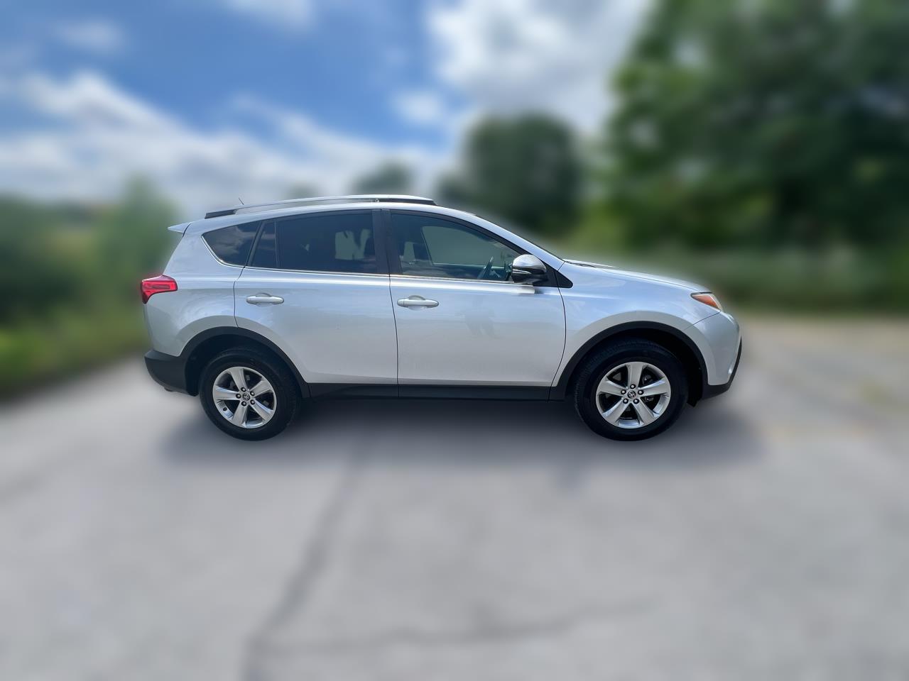 2015 Toyota RAV4 XLE FWD