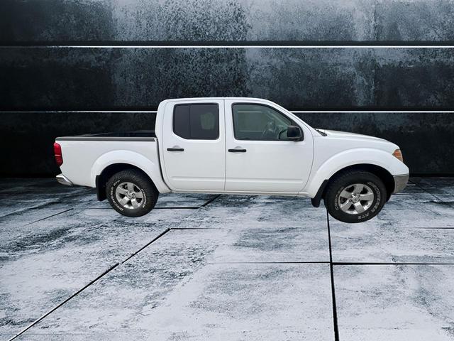 White 2010 Nissan Frontier Pickup Truck Four-Wheel Drive Automatic