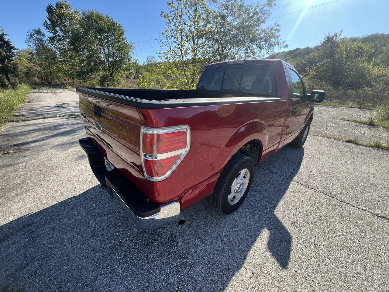 Ford F-150 photo 6
