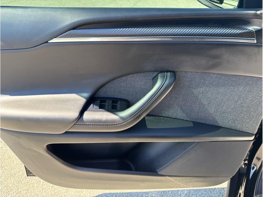 Tesla Model X Base 2022