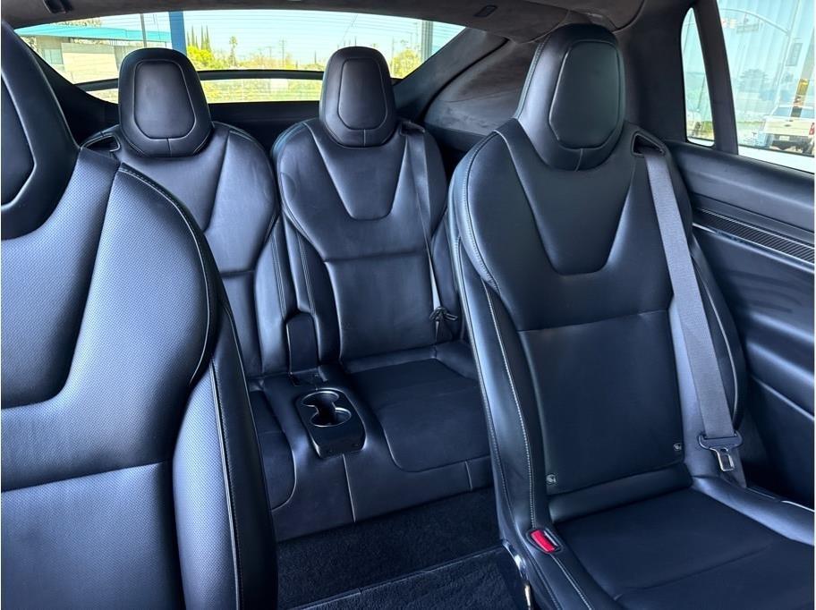 Tesla Model X Base 2022