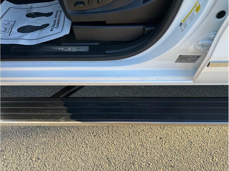 GMC Sierra 1500 Denali Crew Cab Long Box 4WD 2017