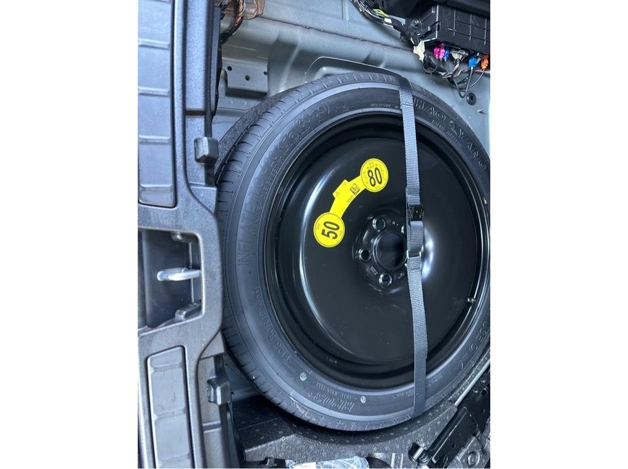 2022 Volvo XC40 T5 Momentum AWD photo 19