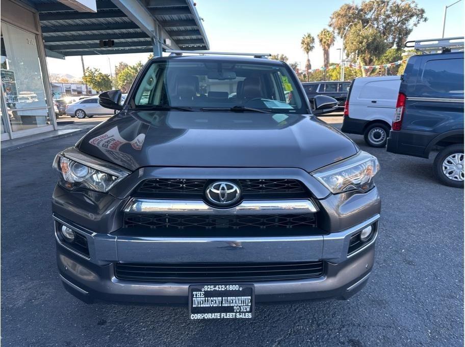Toyota 4Runner Limited 4WD V6 2016