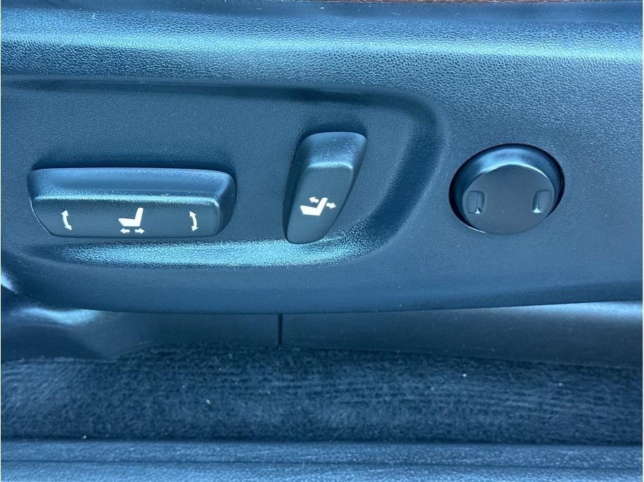 Toyota 4Runner Limited 4WD V6 2016