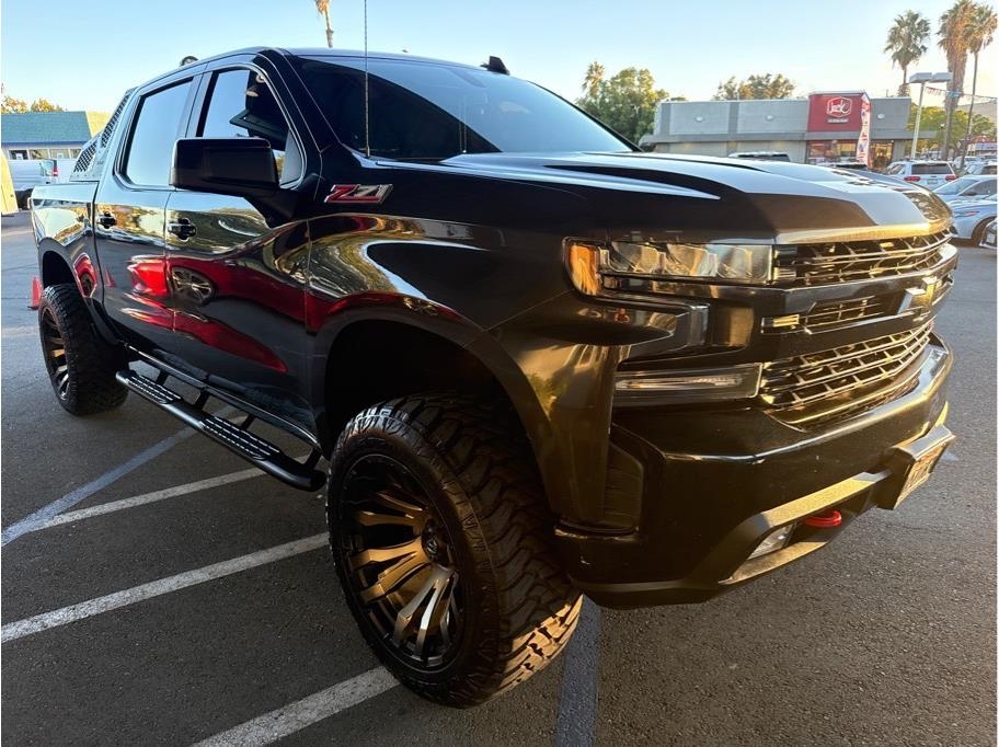 Chevrolet Silverado 1500 LT Trail Boss Crew Cab 4WD 2021 Chevrolet Silverado 1500 LT Trail Boss Crew Cab 4WD 2021