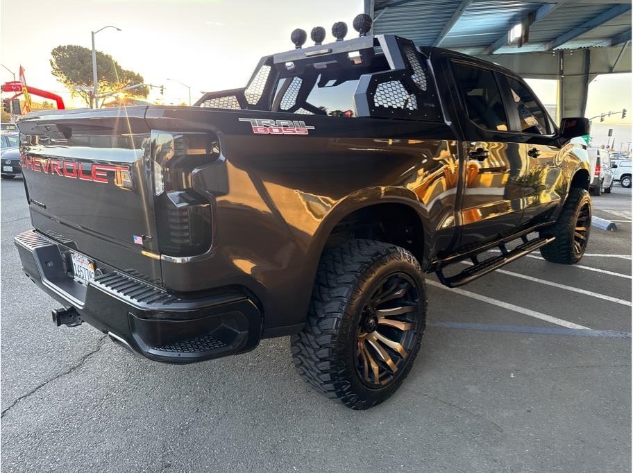 Chevrolet Silverado 1500 LT Trail Boss Crew Cab 4WD 2021 Chevrolet Silverado 1500 LT Trail Boss Crew Cab 4WD 2021