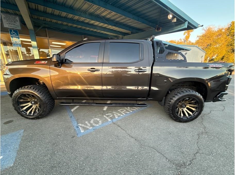 Chevrolet Silverado 1500 LT Trail Boss Crew Cab 4WD 2021 Chevrolet Silverado 1500 LT Trail Boss Crew Cab 4WD 2021