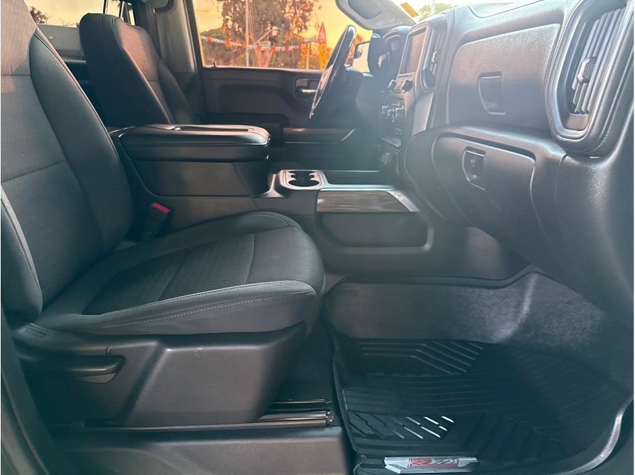 Chevrolet Silverado 1500 LT Trail Boss Crew Cab 4WD 2021 Chevrolet Silverado 1500 LT Trail Boss Crew Cab 4WD 2021