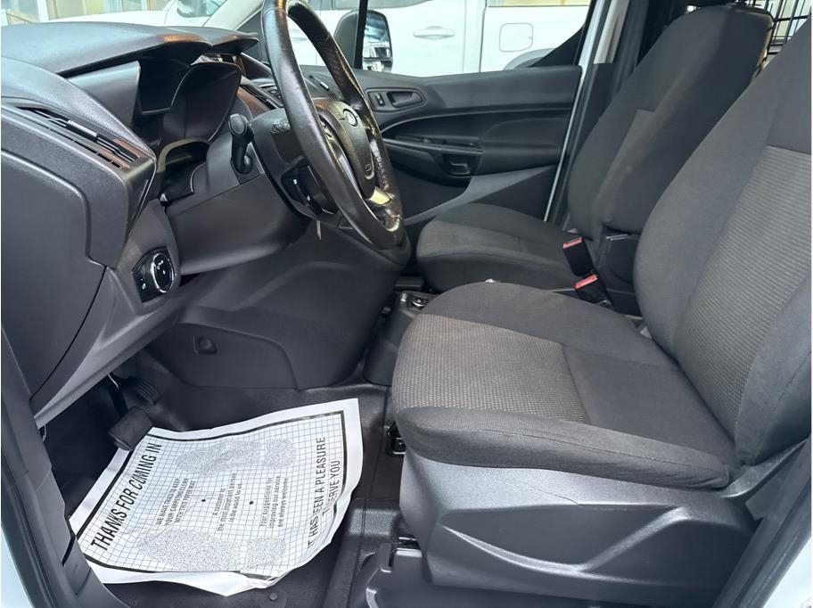 Ford Transit Connect Cargo Van XL LWB w/Rear Liftgate 2017 Ford Transit Connect Cargo Van XL LWB w/Rear Liftgate 2017