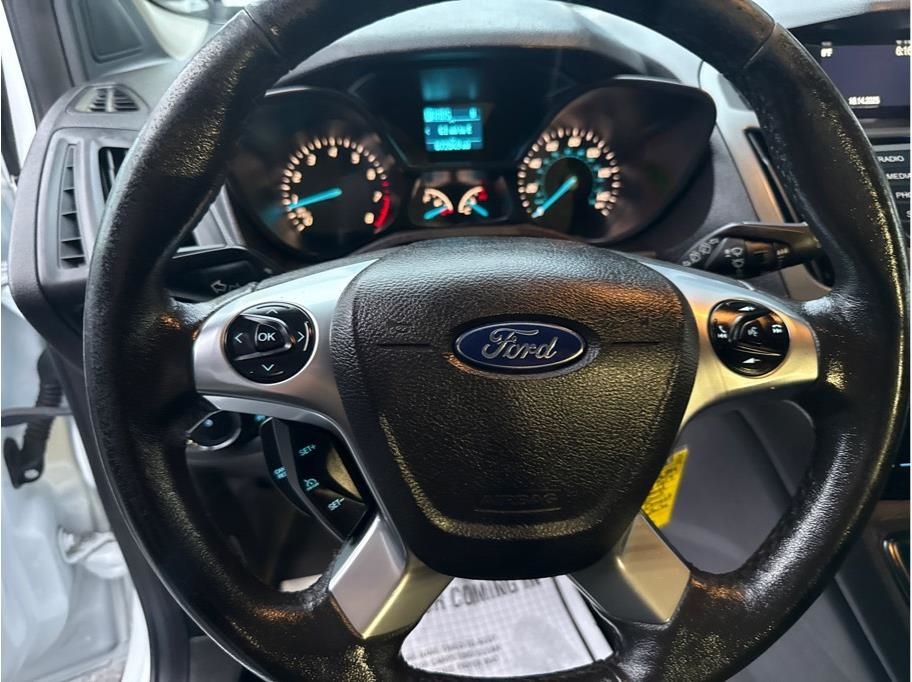 Ford Transit Connect Cargo Van XL LWB w/Rear Liftgate 2017 Ford Transit Connect Cargo Van XL LWB w/Rear Liftgate 2017