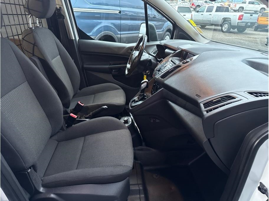 Ford Transit Connect Cargo Van XL LWB w/Rear Liftgate 2017 Ford Transit Connect Cargo Van XL LWB w/Rear Liftgate 2017