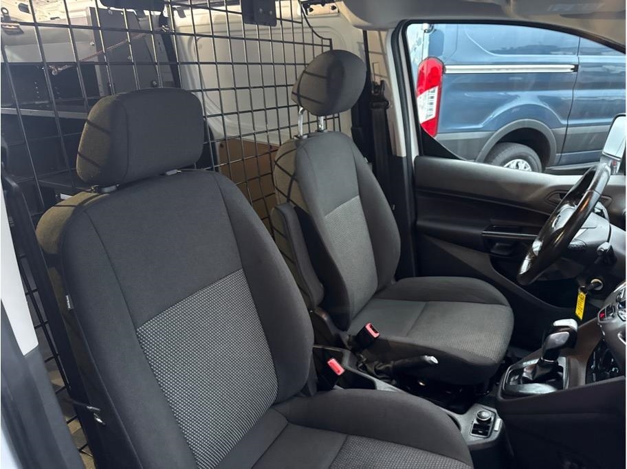 Ford Transit Connect Cargo Van XL LWB w/Rear Liftgate 2017 Ford Transit Connect Cargo Van XL LWB w/Rear Liftgate 2017