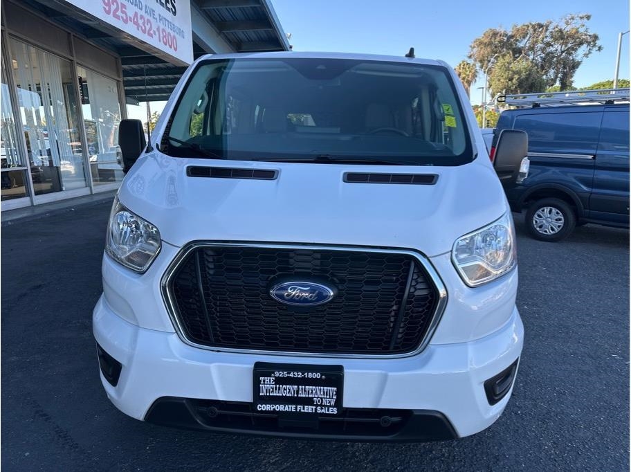 Ford Transit 350 Wagon Low Roof XLT w/Sliding Pass. 148-in. WB 2022 Ford Transit 350 Wagon Low Roof XLT w/Sliding Pass. 148-in. WB 2022