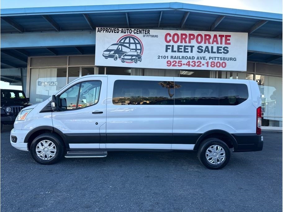 Ford Transit 350 Wagon Low Roof XLT w/Sliding Pass. 148-in. WB 2022 Ford Transit 350 Wagon Low Roof XLT w/Sliding Pass. 148-in. WB 2022