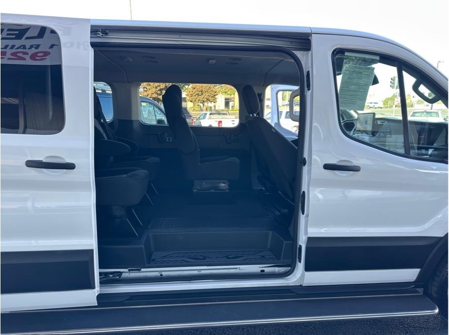 Ford Transit 350 Wagon Low Roof XLT w/Sliding Pass. 148-in. WB 2022 Ford Transit 350 Wagon Low Roof XLT w/Sliding Pass. 148-in. WB 2022