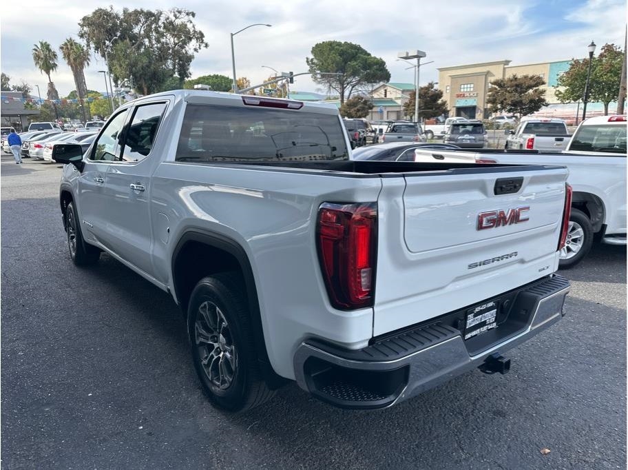 GMC Sierra 1500 SLT Crew Cab 2WD 2024