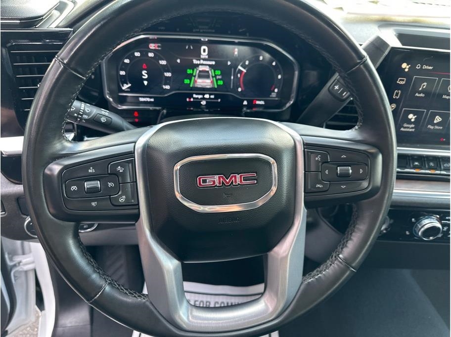 GMC Sierra 1500 SLT Crew Cab 2WD 2024