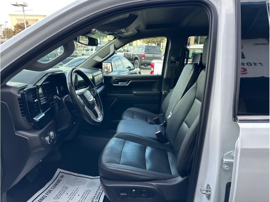 GMC Sierra 1500 SLT Crew Cab 2WD 2024
