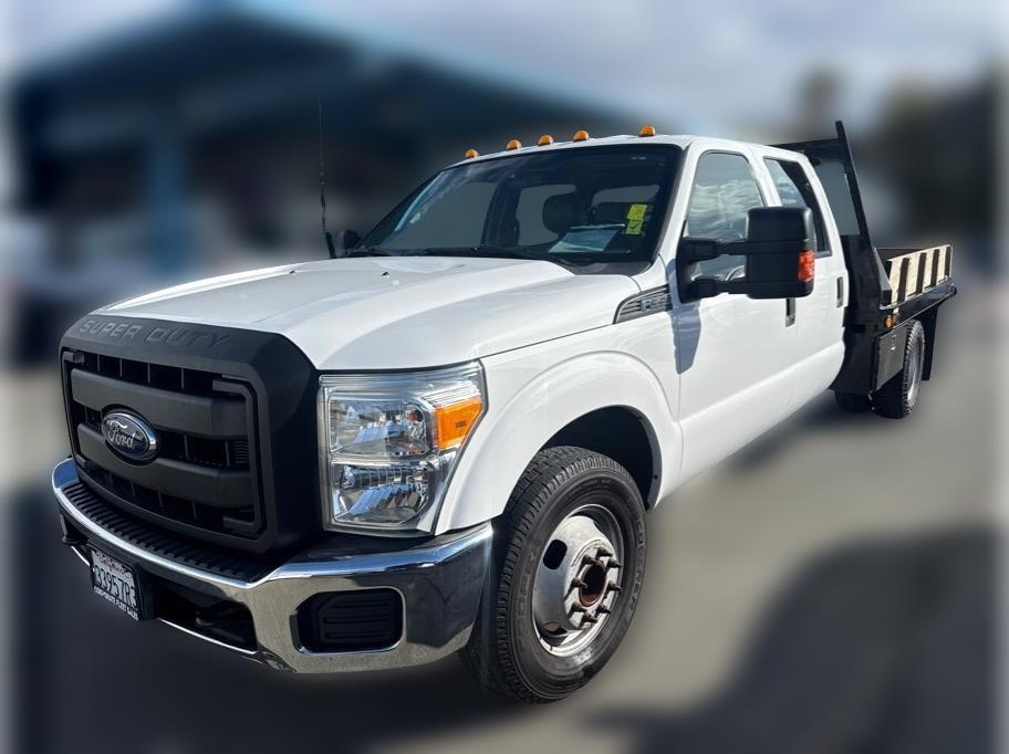2016 Ford F-350 Super Duty Chassis Cab XL