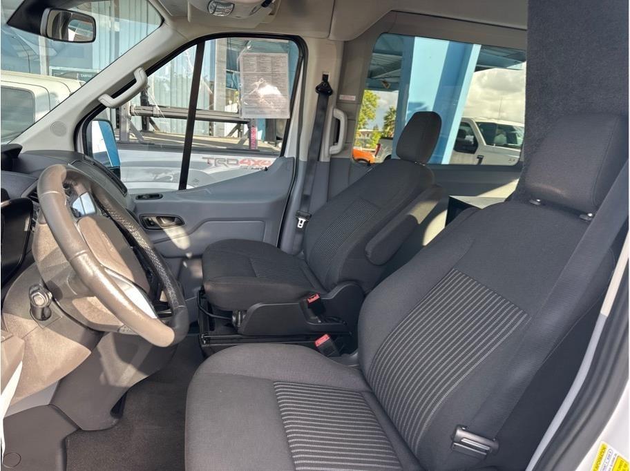 Ford Transit 150 Wagon Med. Roof XLT w/Sliding Pass. 130-in. WB 2016