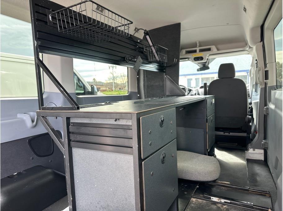 Ford Transit 150 Wagon Med. Roof XLT w/Sliding Pass. 130-in. WB 2016