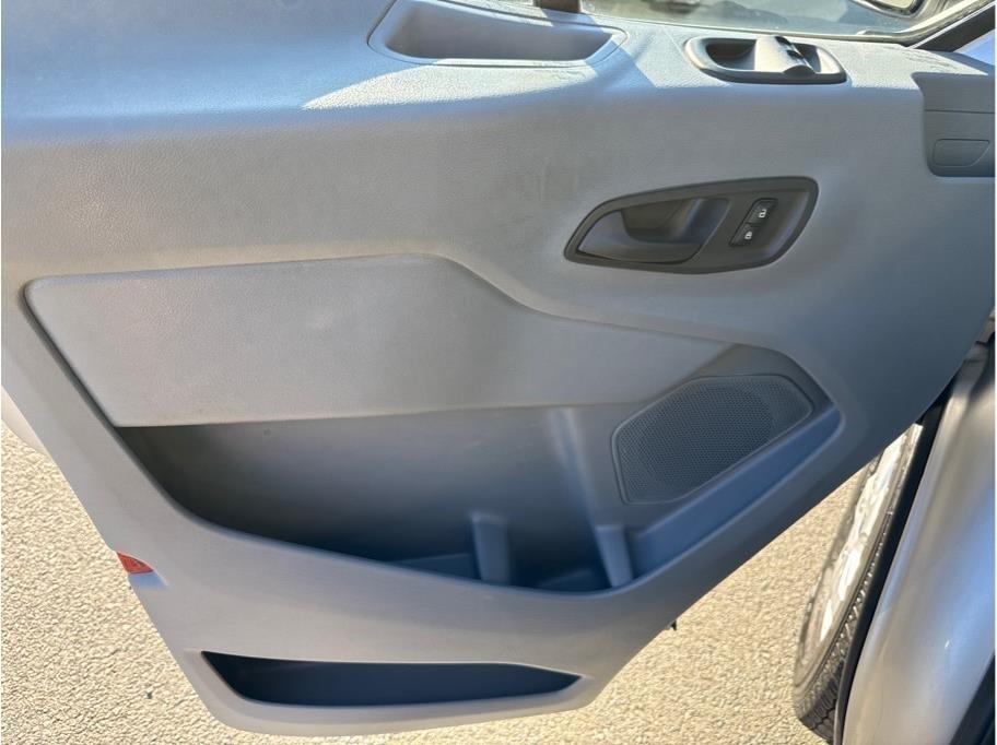 Ford Transit 250 Van Low Roof w/Sliding Pass. 148-in. WB 2017