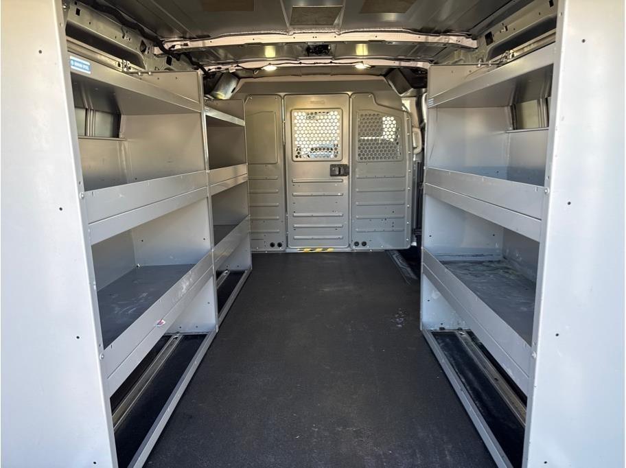 Ford Transit 250 Van Low Roof w/Sliding Pass. 148-in. WB 2017