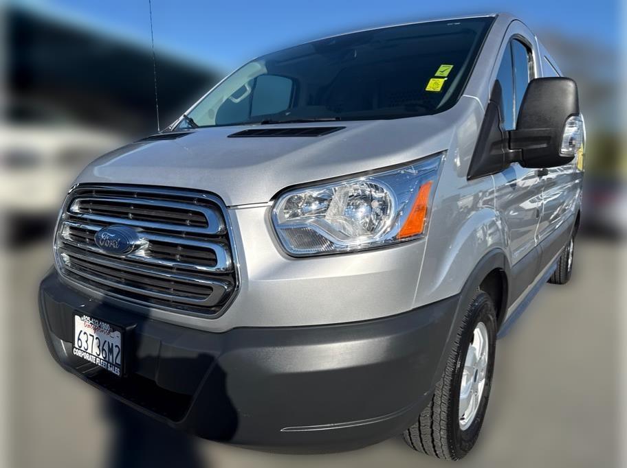 Ford Transit 250 Van Low Roof w/Sliding Pass. 148-in. WB 2017