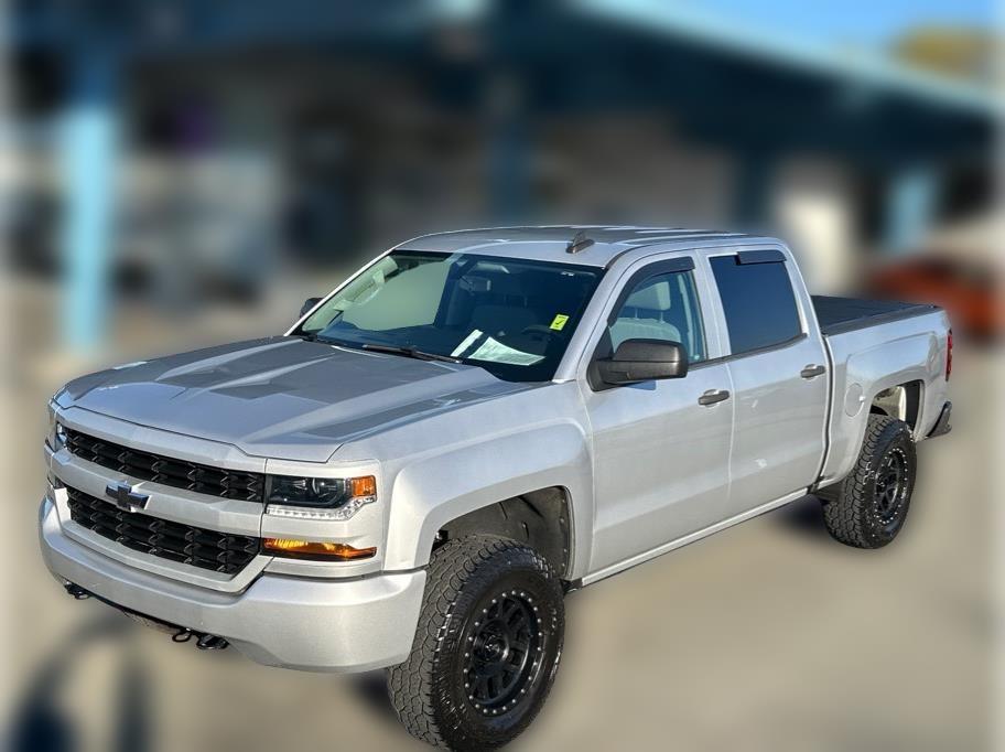 2018 Chevrolet Silverado 1500 Custom Crew Cab 4WD