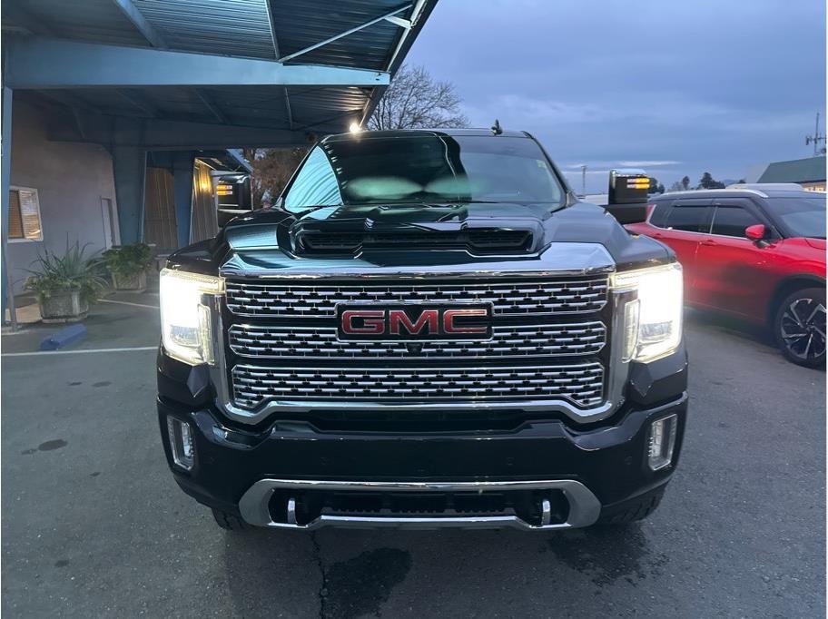 GMC Sierra 2500HD Denali Crew Cab 4WD 2021